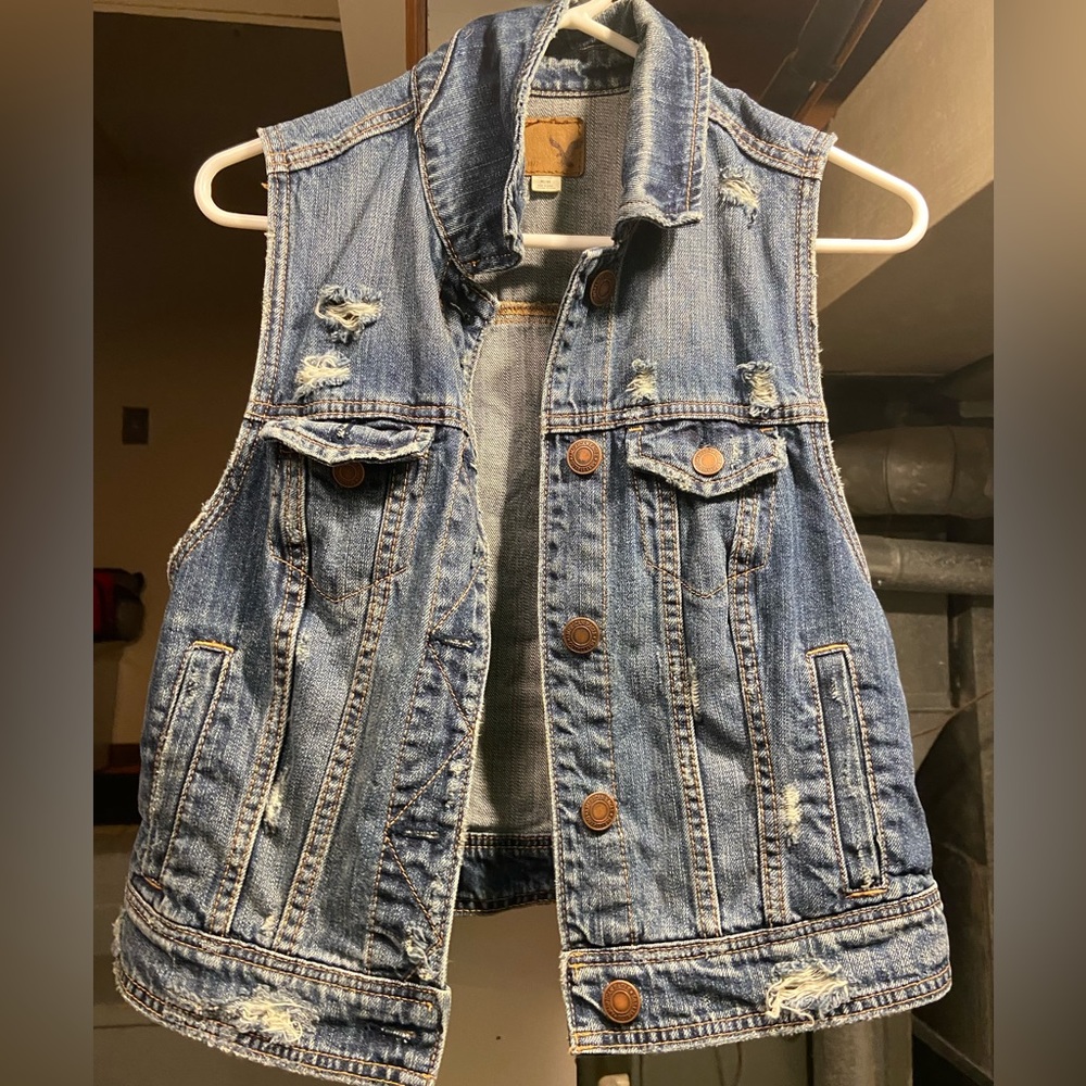 american eagle jean vest